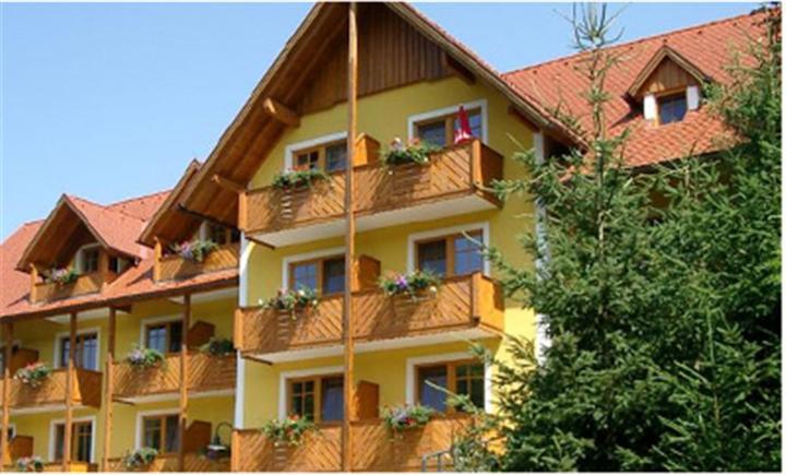 Gasthof Hotel Schmied Arnfels Exterior photo