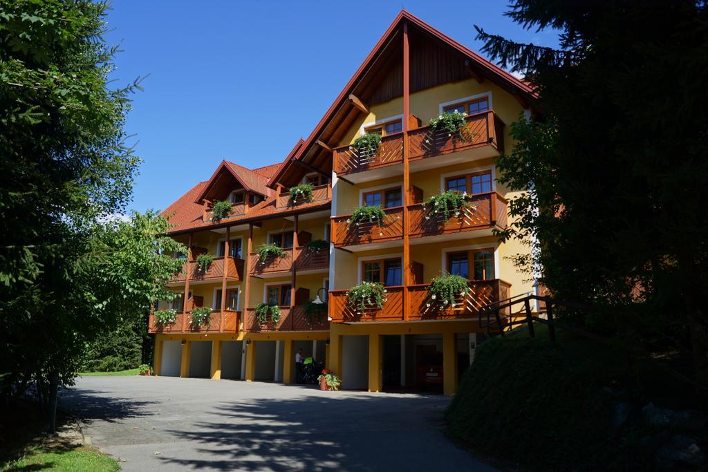 Gasthof Hotel Schmied Arnfels Exterior photo