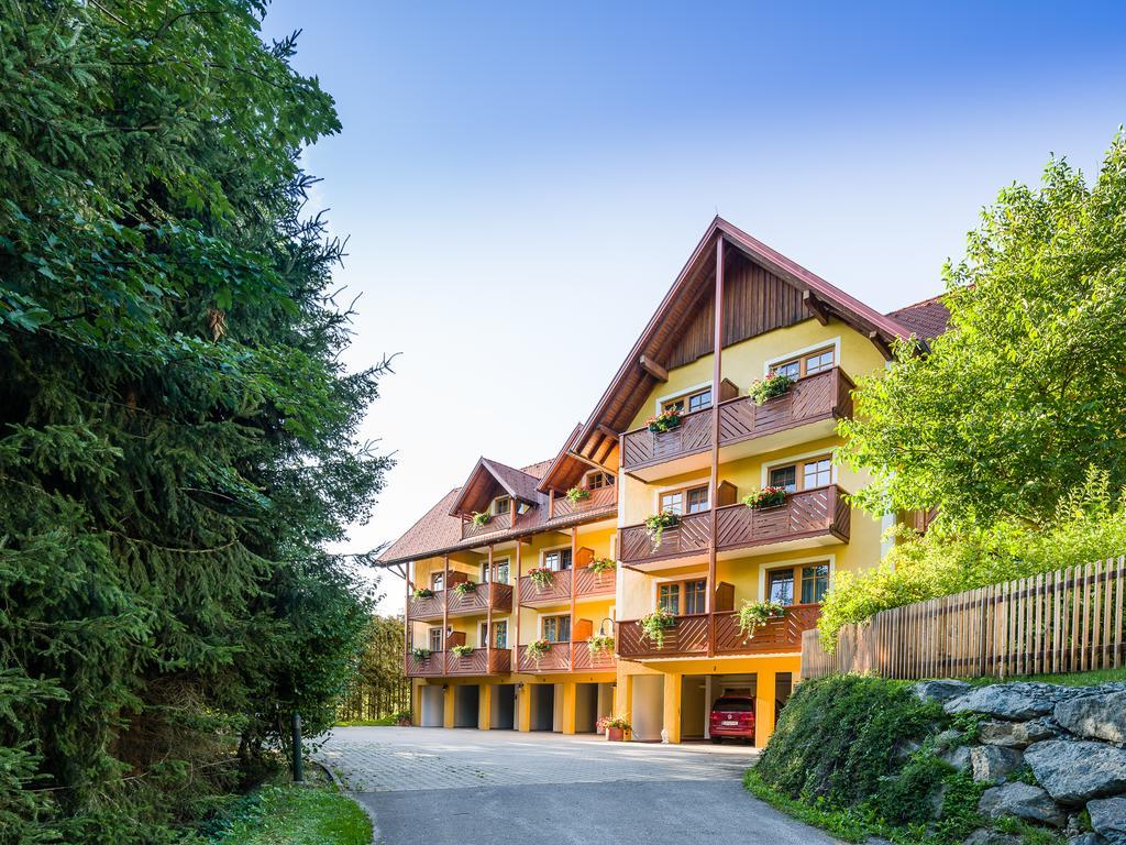 Gasthof Hotel Schmied Arnfels Exterior photo